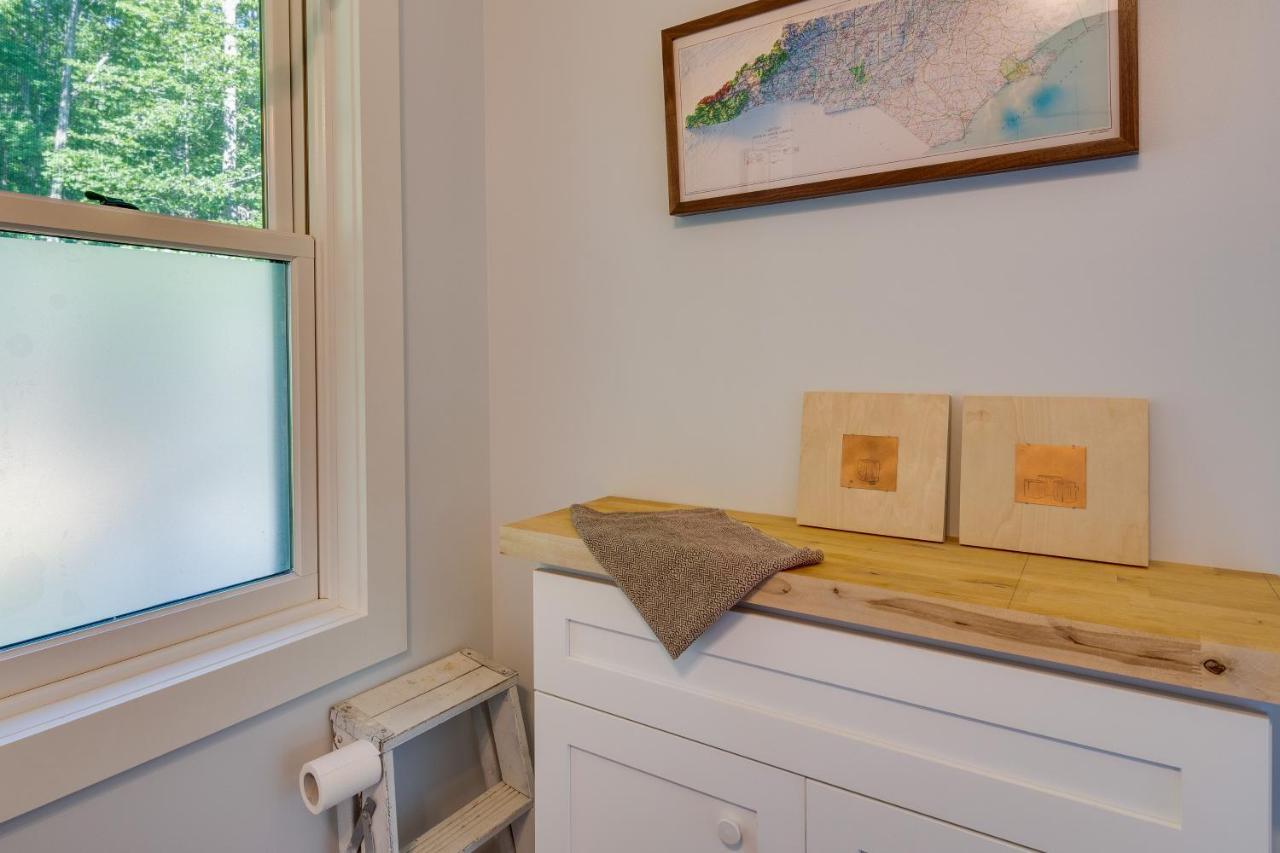 Pet-Friendly Spruce Pine Retreat With Mountain View! 아파트 외부 사진